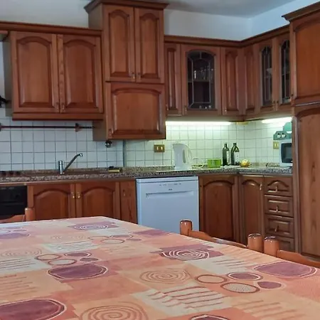 Mountain Chalet Close To Bormio