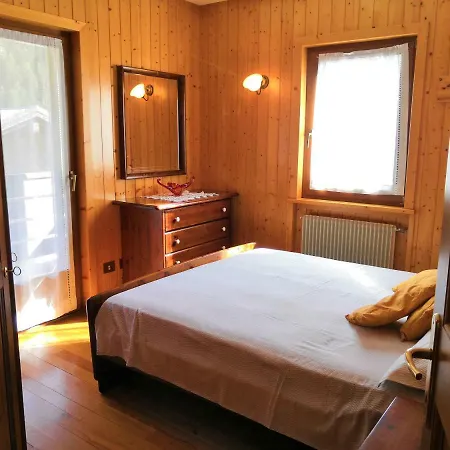 Mountain Chalet Close To Bormio Apartment